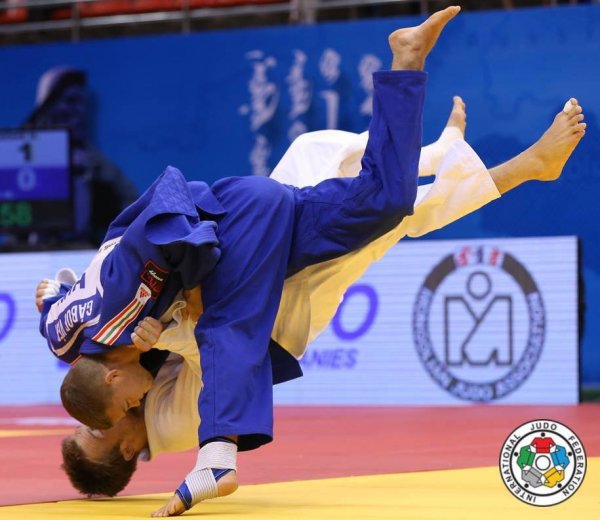 10492212_566523346790059_5445665090626331999_n