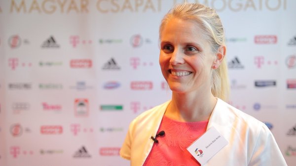 Sequence 02.00_17_12_05.Still009